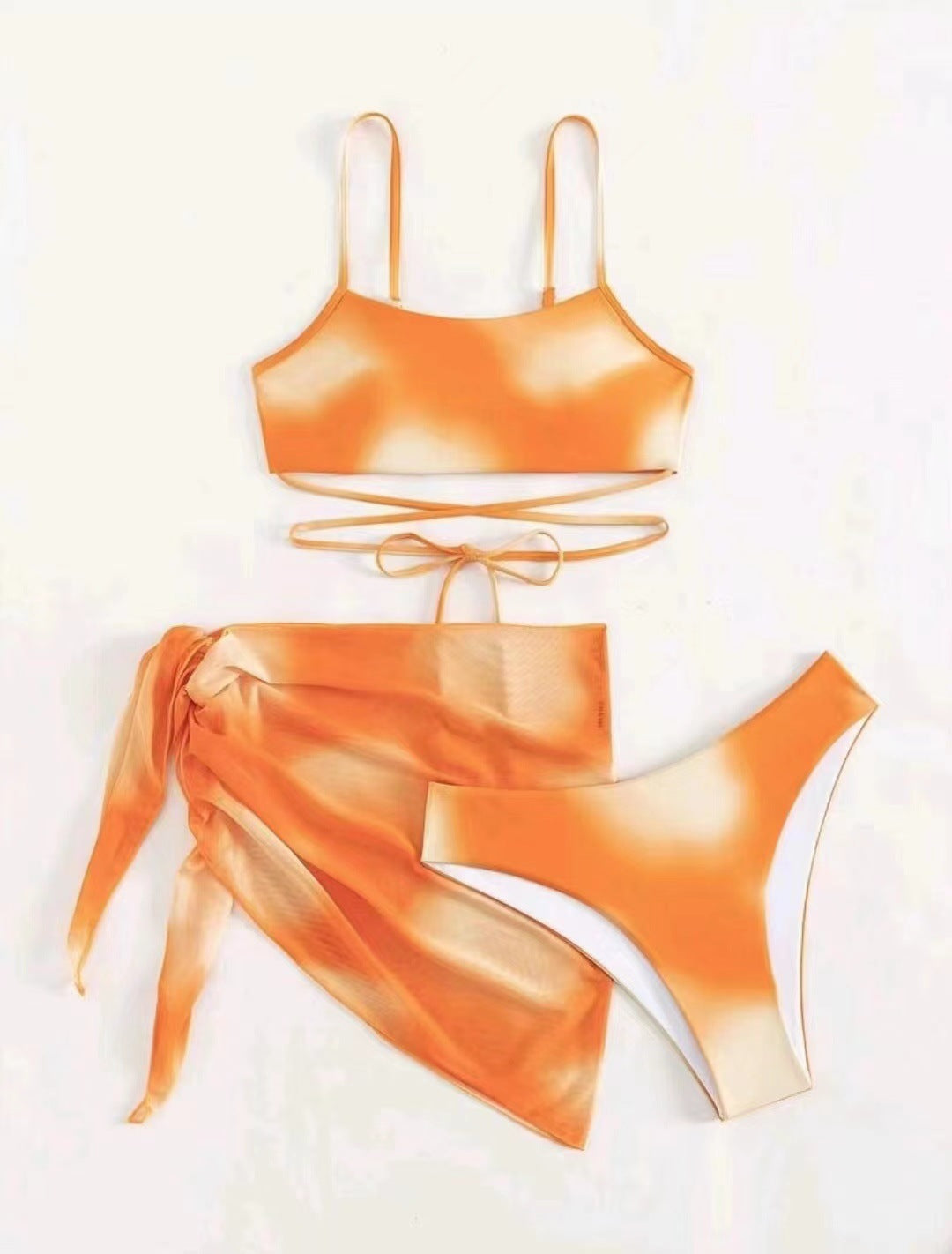 Ensemble bikini pour femme avec haut réglable et jupe asymétrique, par berg-feldt