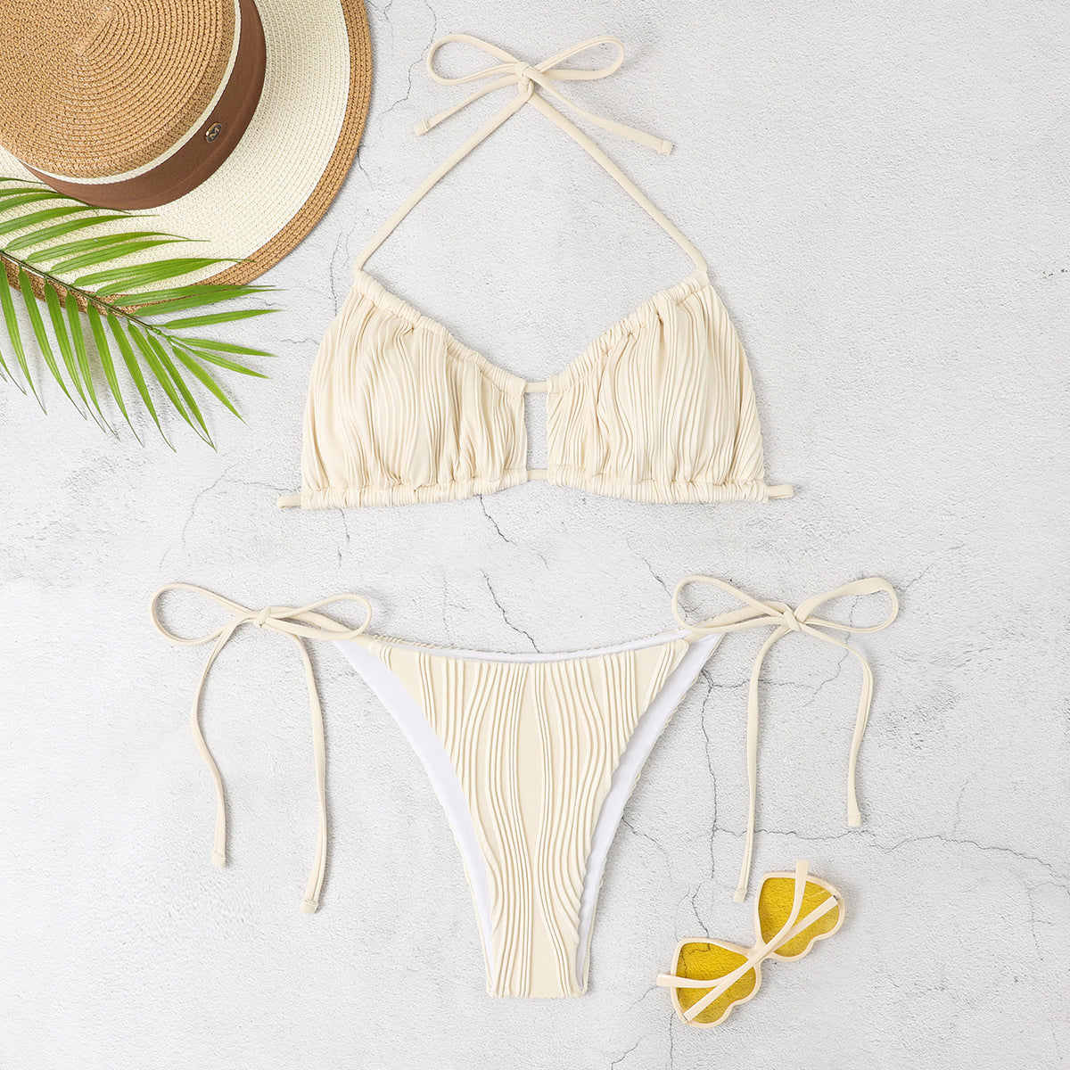 Ensemble de bikini pour femme avec design plissé élégant et bretelles réglables de berg-feldt