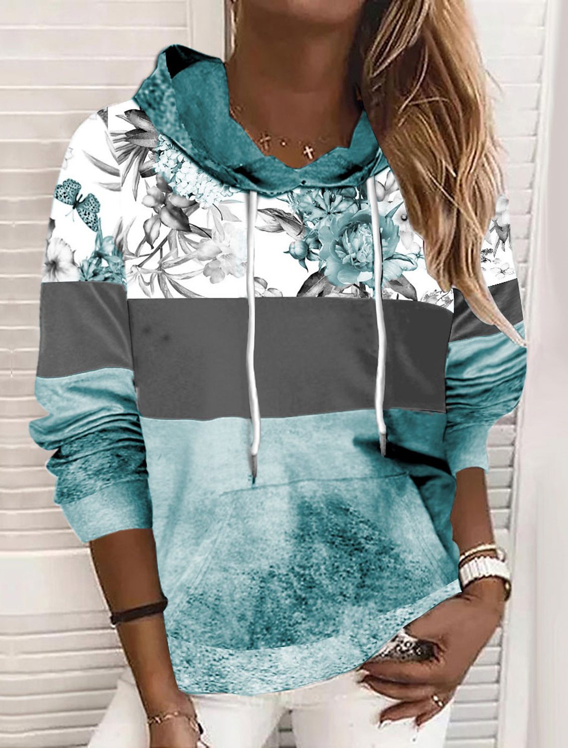 Sweat-shirt à capuche pour femme moderne avec imprimé floral et design color block de berg-feldt