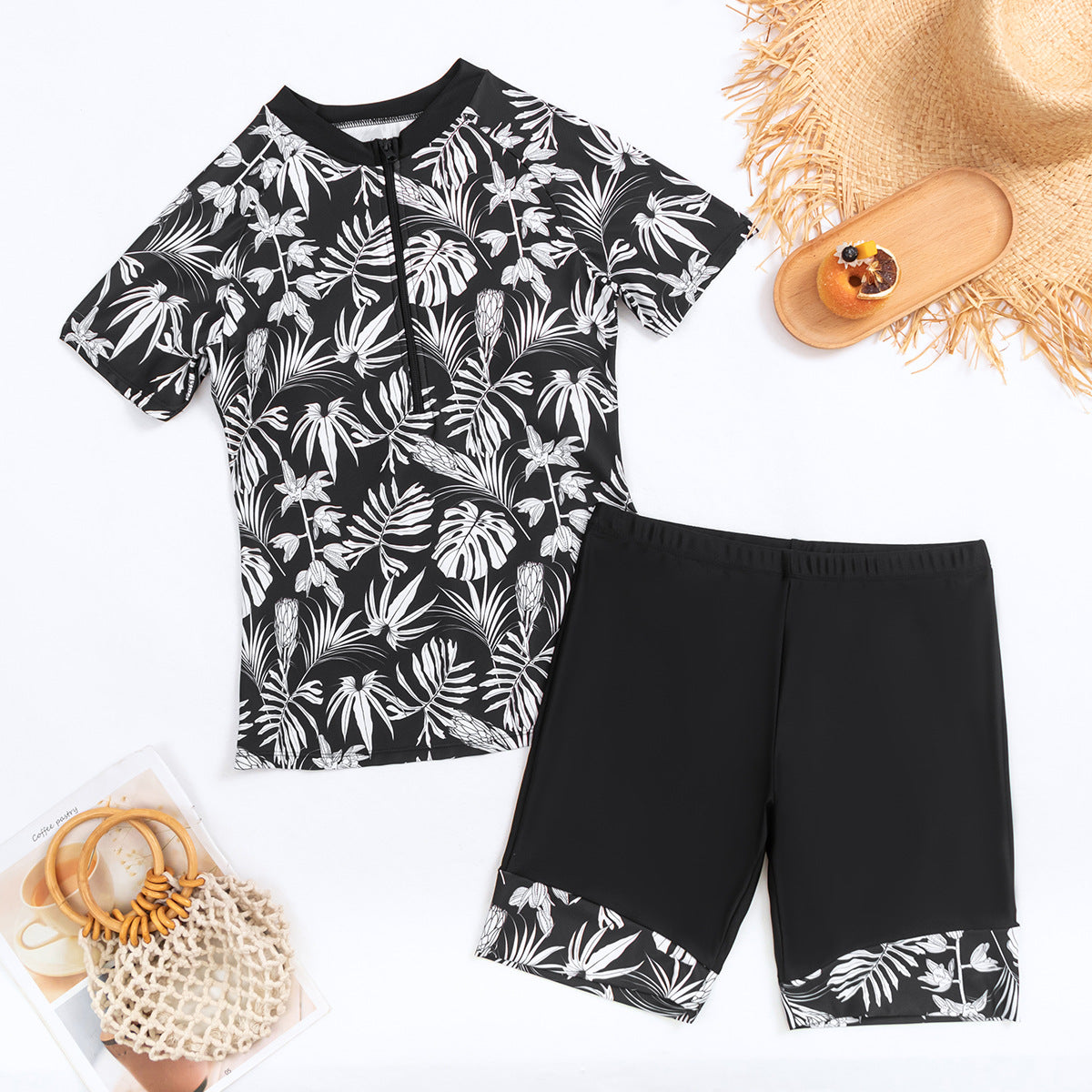 Combinaison de surf élégante pour femme avec motif végétal et short intégré de berg-feldt