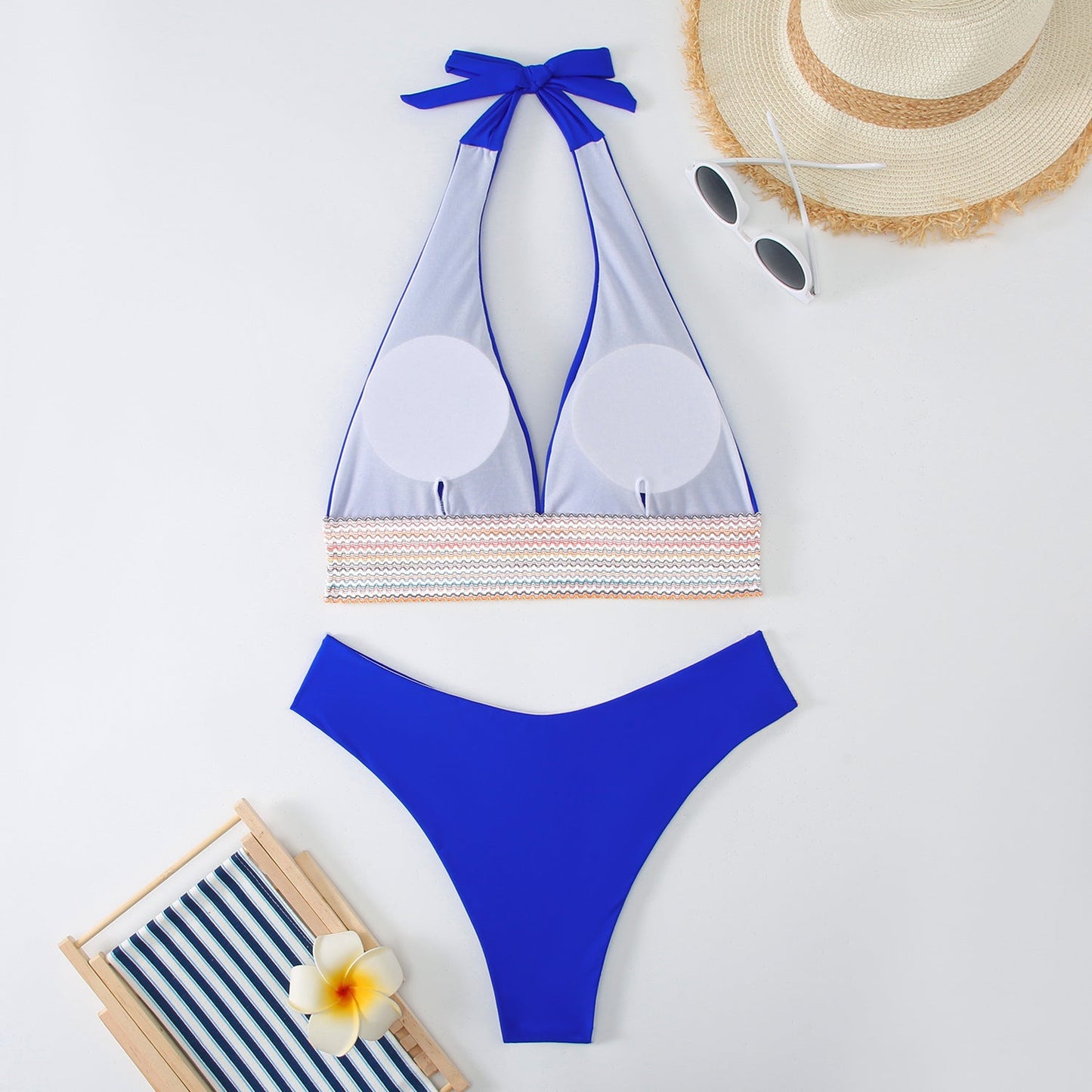 Ensemble de bikini pour femme de berg-feldt avec bretelles réglables et détails contrastés tendance