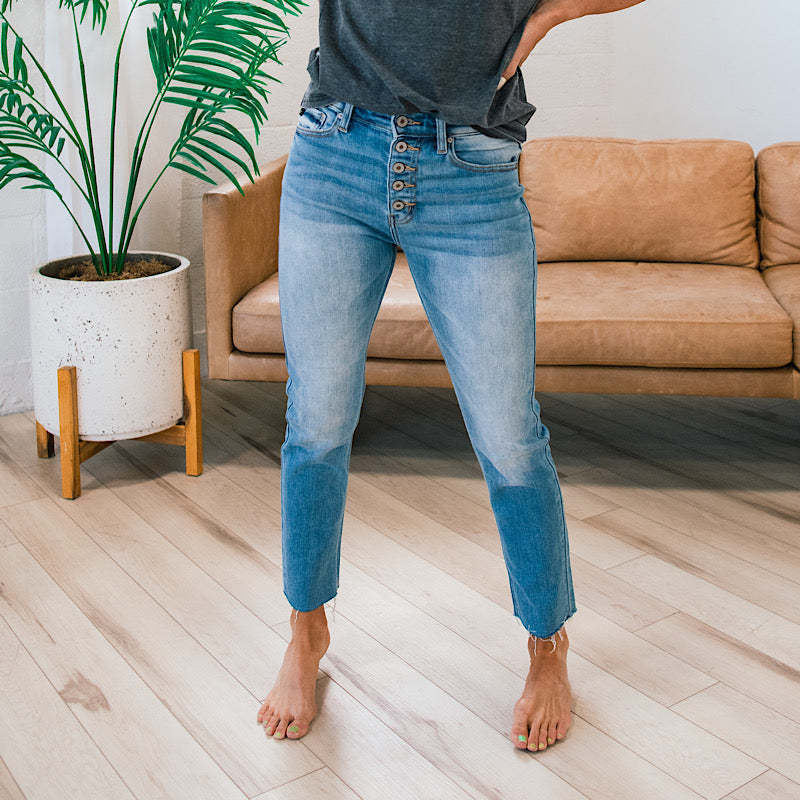 Women's High-Waisted Ripped Button-Studded Jeans berg-feldt