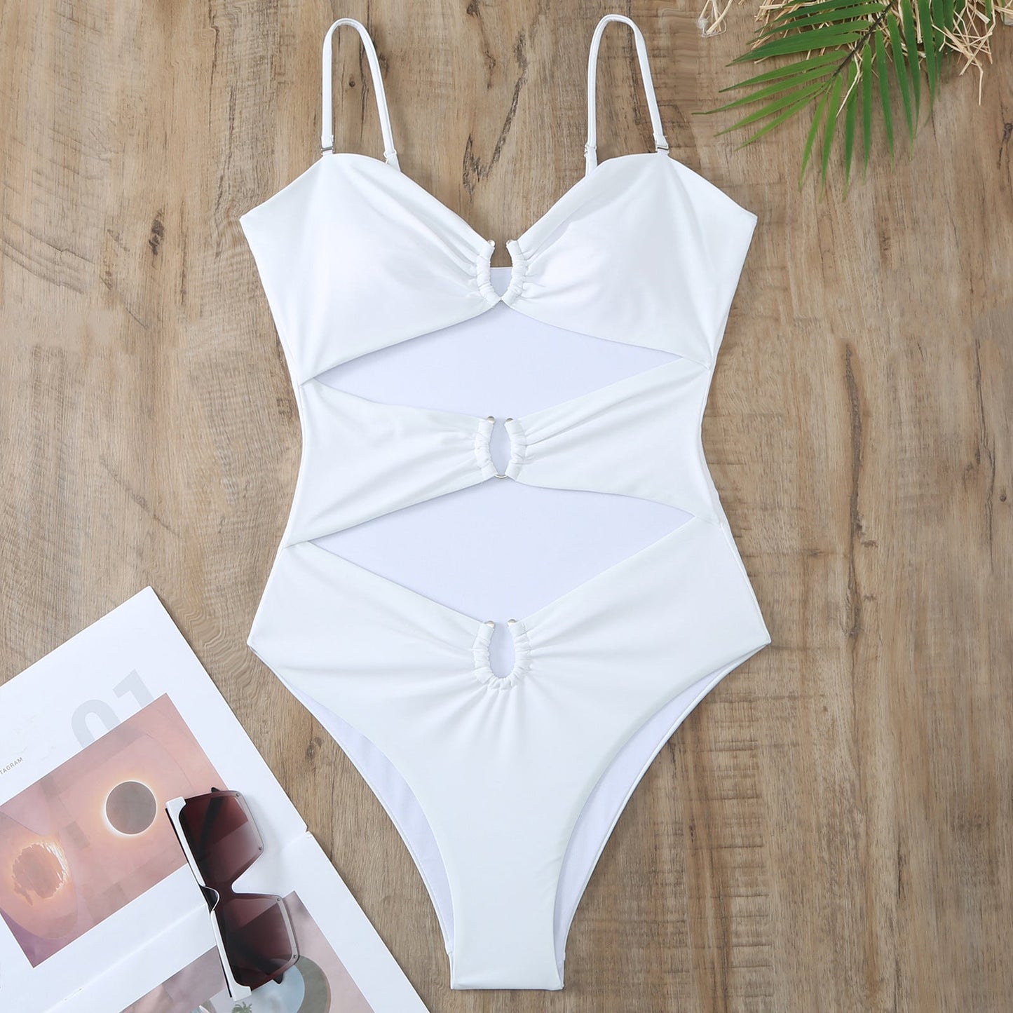 Maillot de bain une pièce femme berg-feldt avec découpes et anneaux