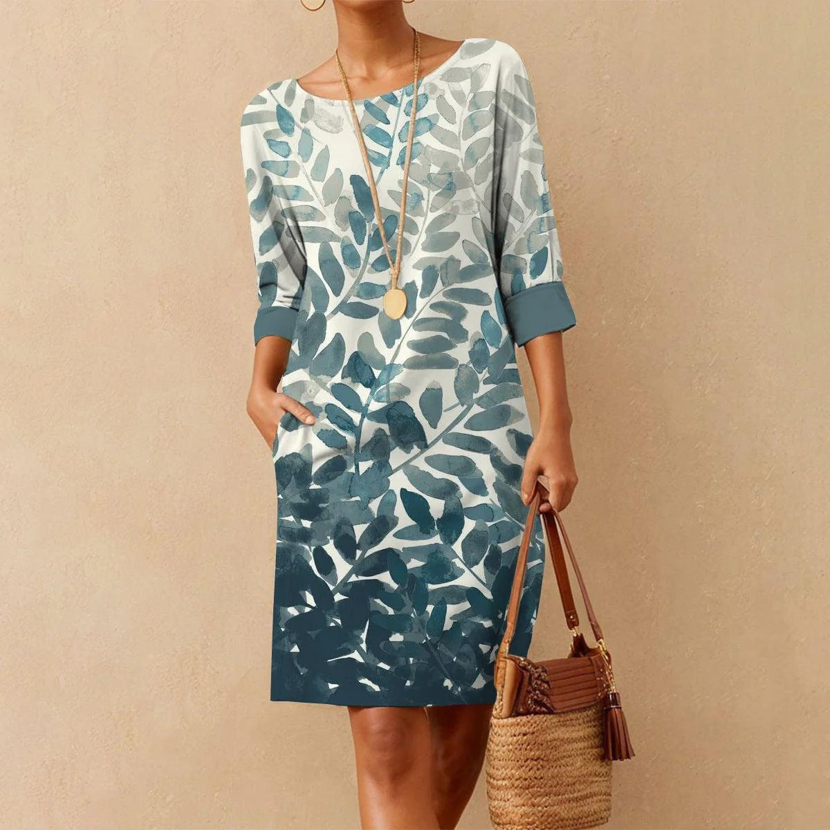 Sommerkleid von berg-feldt: Création artistique pour femmes