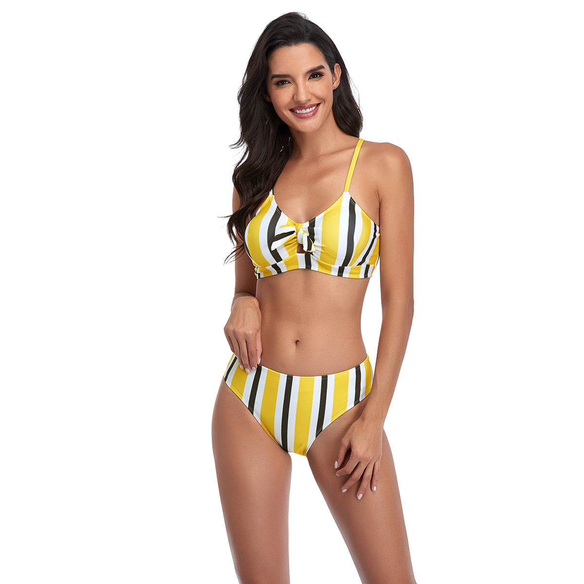 Ensemble bikini femme avec bretelles réglables et nœud stylé, de berg-feldt