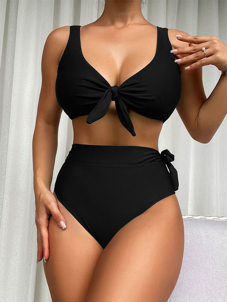 Ensemble de bikini pour femme avec nœud ludique et culotte taille haute par berg-feldt