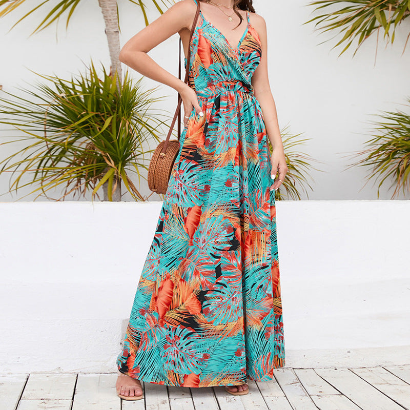 Elegantes Damen-Maxikleid mit Wickelausschnitt und figurbetonter Form von berg-feldt
