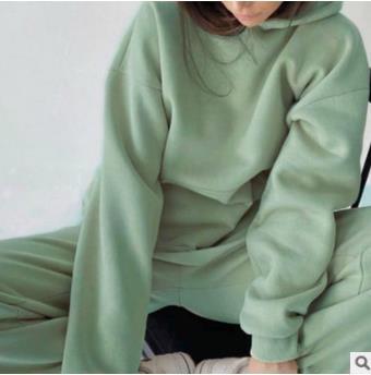 Ensemble décontracté pour femme sweat à capuche et pantalon de jogging Berg-Feldt