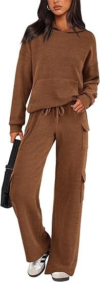 Ensemble de survêtement confortable à capuche et pantalon large pour femme Berg-Feldt