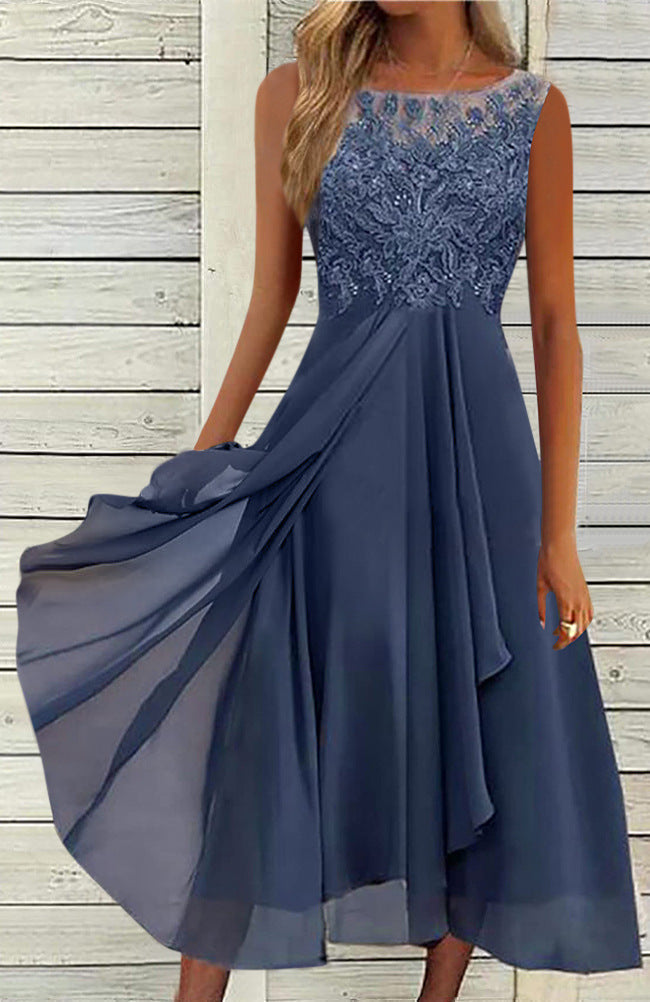 Elegantes Cocktailkleid für Damen mit kunstvollen Spitzendetails von berg-feldt