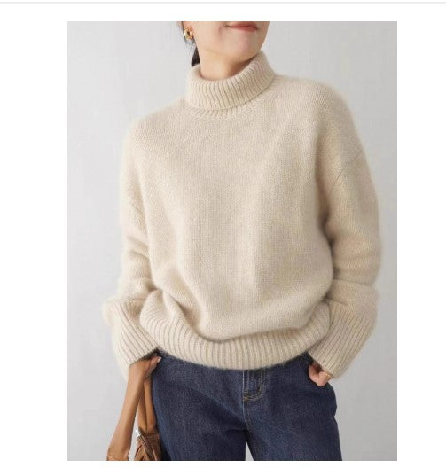 Luxurious Women's Knit Sweater berg-feldt