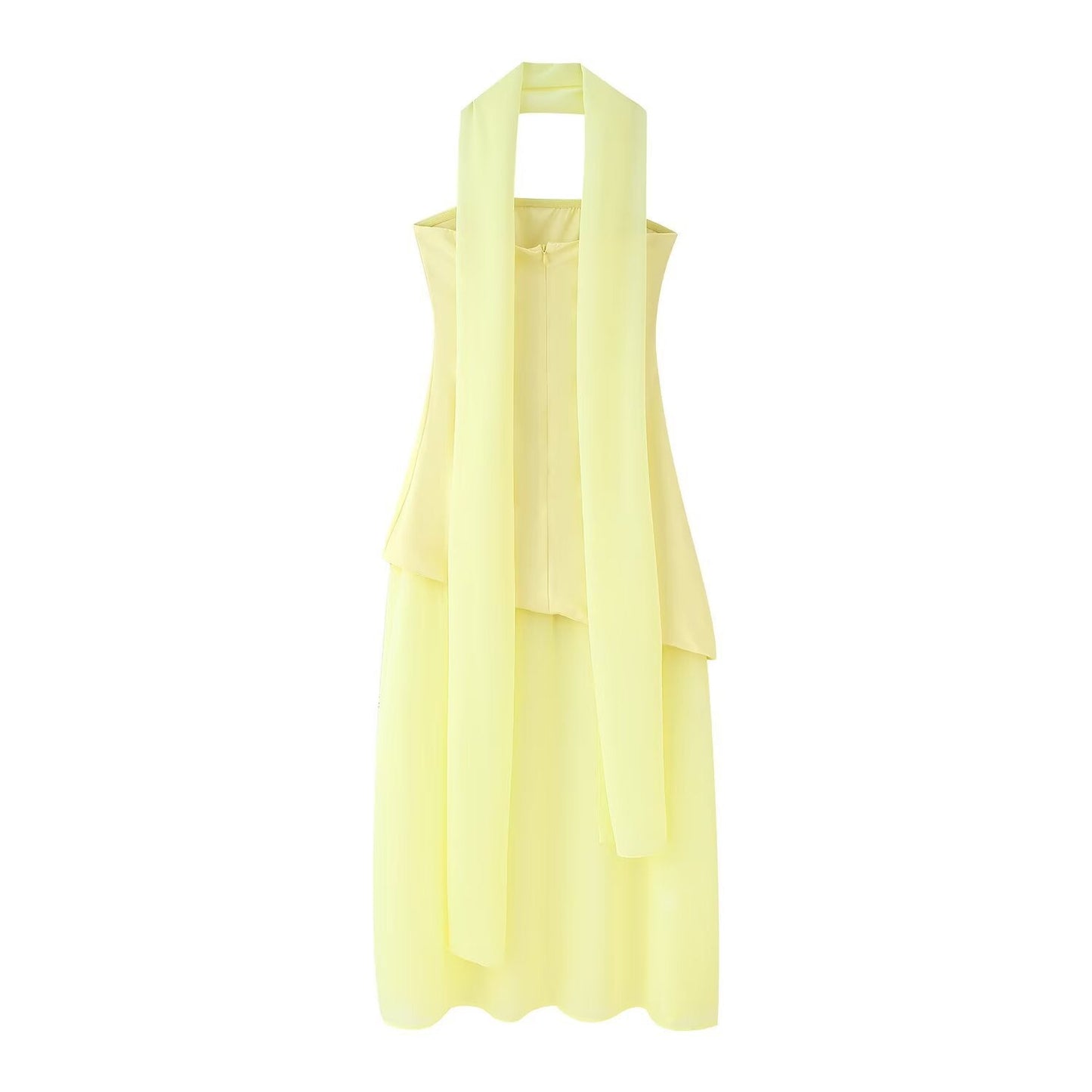 Elegantes Maxikleid für Damen mit Neckholder-Ausschnitt und asymmetrischem, drapiertem Saum von berg-feldt