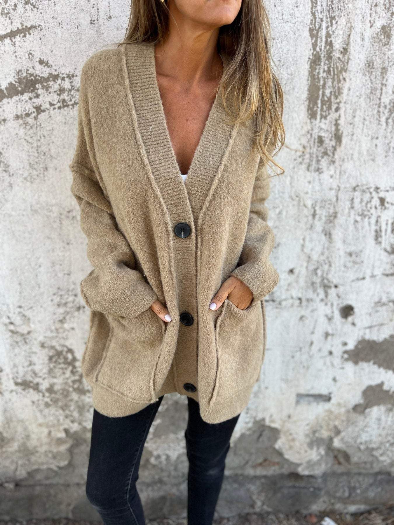 Cardigan douillet pour femmes avec grandes poches et boutons décoratifs Berg-Feldt