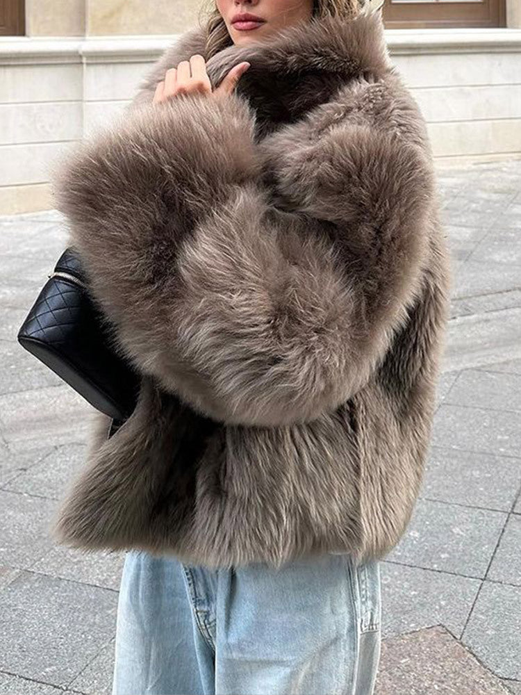 Veste en fausse fourrure pour femme avec col montant et design luxueux Berg-Feldt