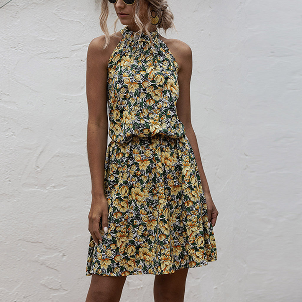 Robe courte fleurie froncée à la taille et dos-nu pour femme de berg-feldt