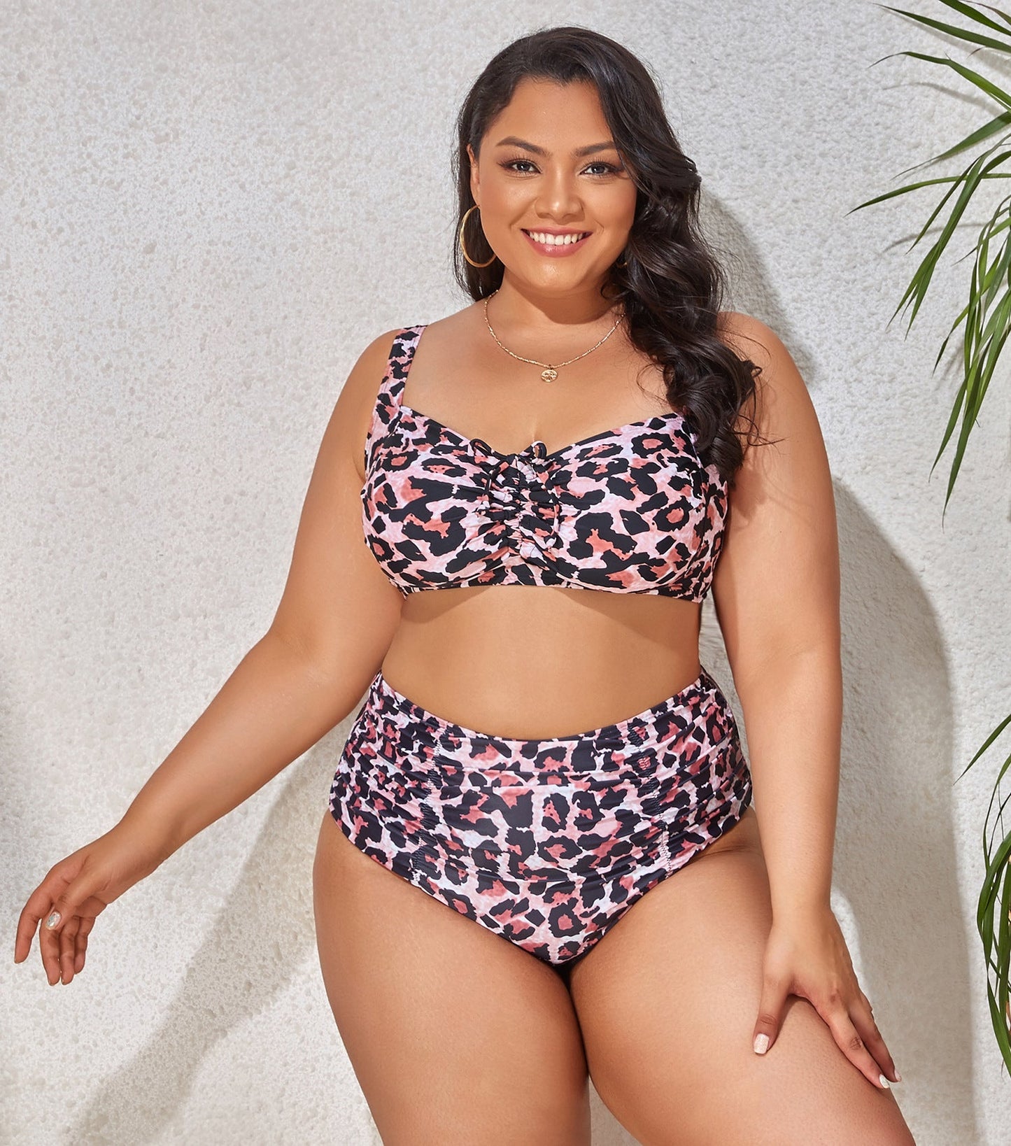 Haut de maillot de bain femme échancré avec fronces et fermeture pratique par crochet berg-feldt