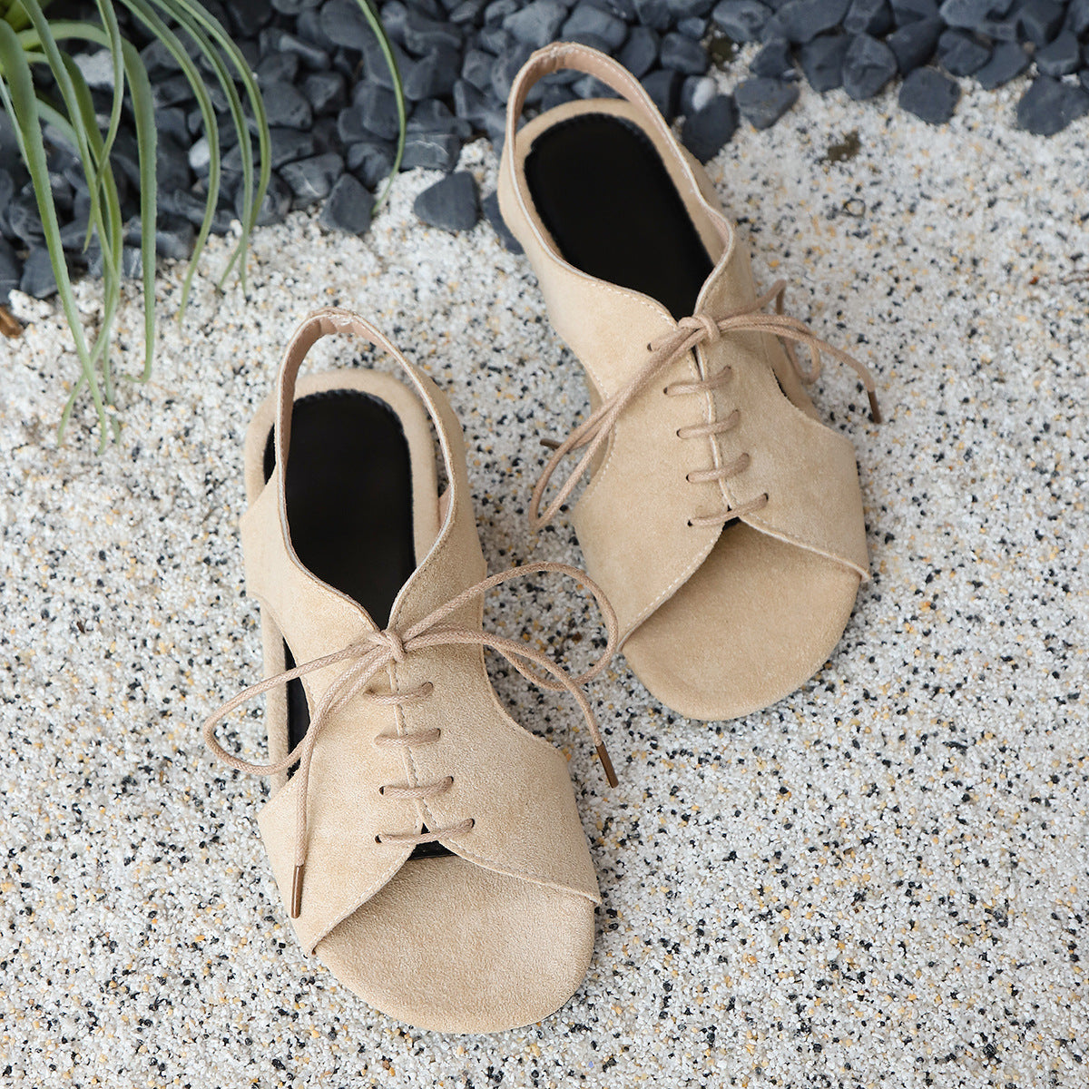 Elegante Damen Schnürschuhe mit offenem Design von berg-feldt