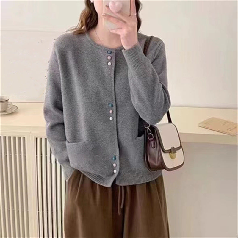 Cardigan douillet pour femme avec boutons colorés et poches pratiques Berg-Feldt