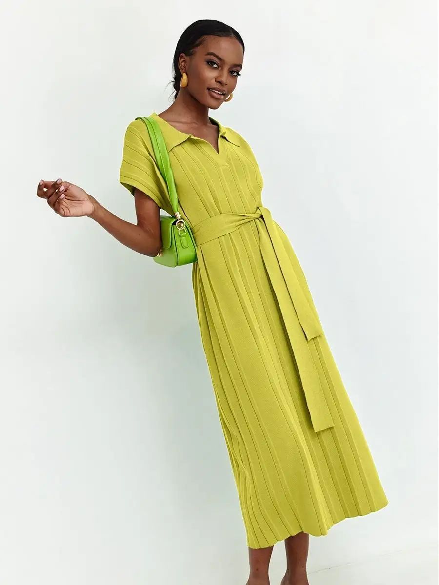 Elegantes Damen-Midi-Kleid mit Gürtel und modischem Kragen von berg-feldt
