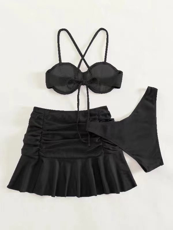 Haut de bikini et jupette Berg-Feldt pour femme avec design à bretelles croisées sophistiqué