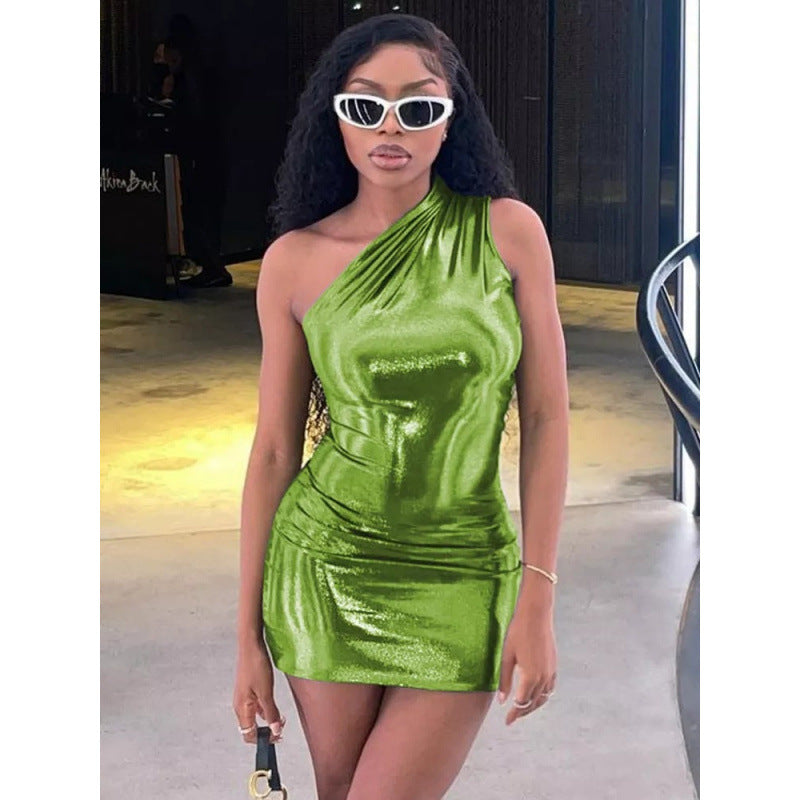 Robe de cocktail métallique Berg-Feldt, asymétrique à une épaule