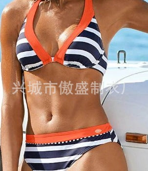 Sportlicher Damen-Bikini im maritimen Streifen-Design von berg-feldt