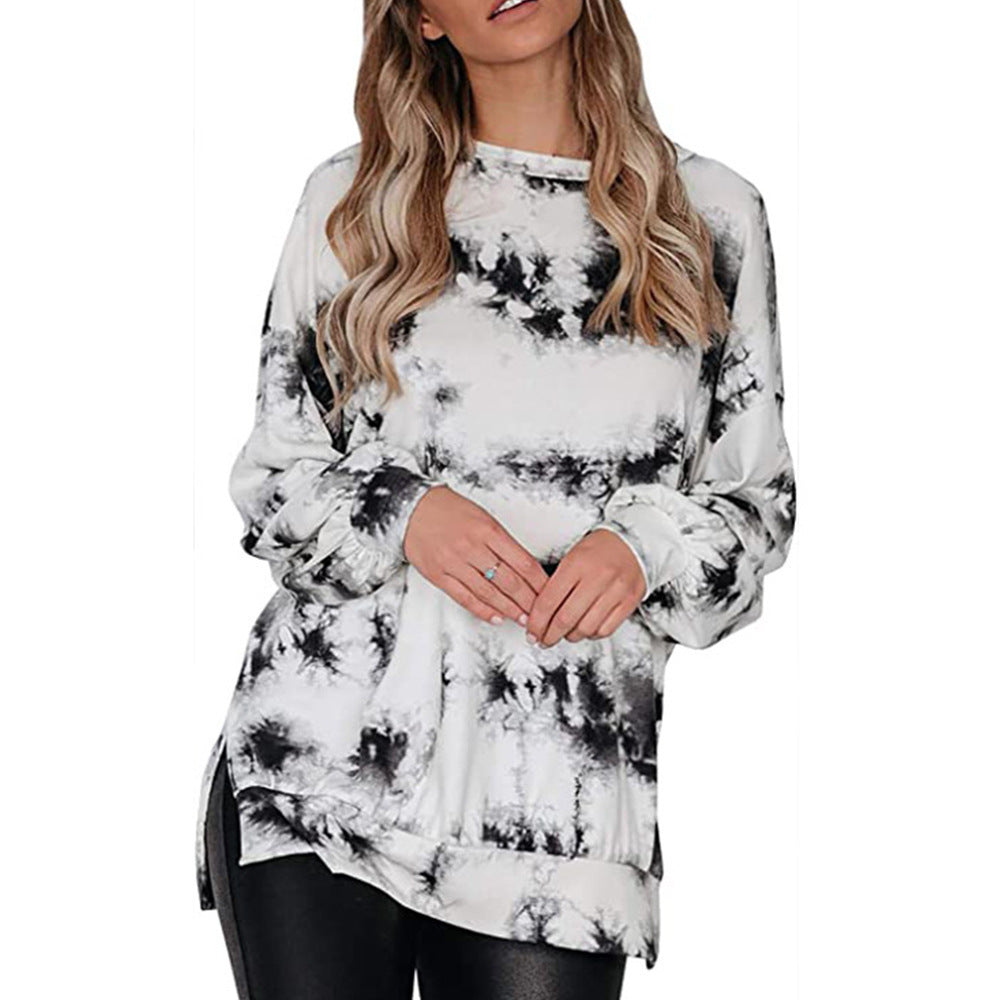 Modernes Damen-Sweatshirt mit asymmetrischem Saum und lässigem Tie-Dye-Muster von berg-feldt