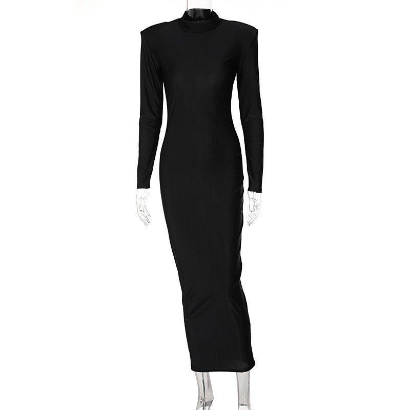 Élégante robe longue pour femme à manches longues, col montant et coupe moulante de berg-feldt