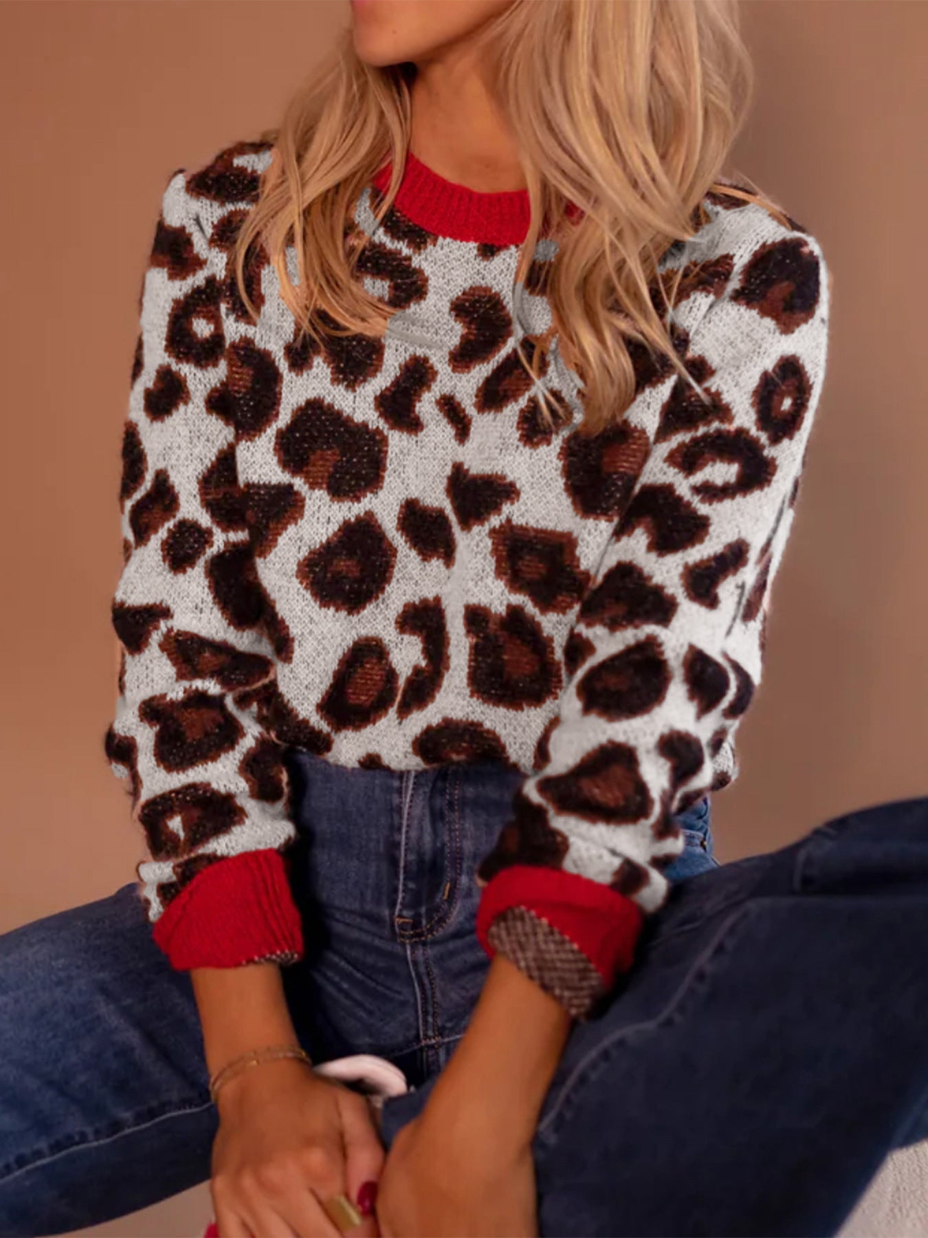 Pull-over léopard tendance pour femme avec poignets contrastés Berg-Feldt
