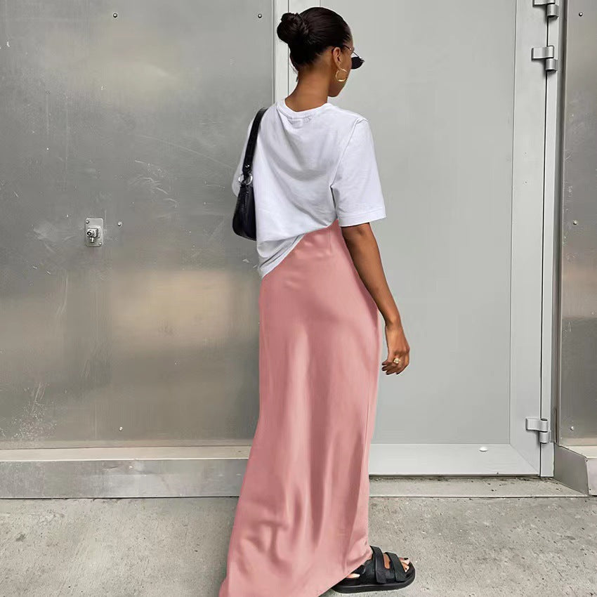 Robe longue élégante pour femme avec coupe asymétrique et drapé décoratif Berg-Feldt