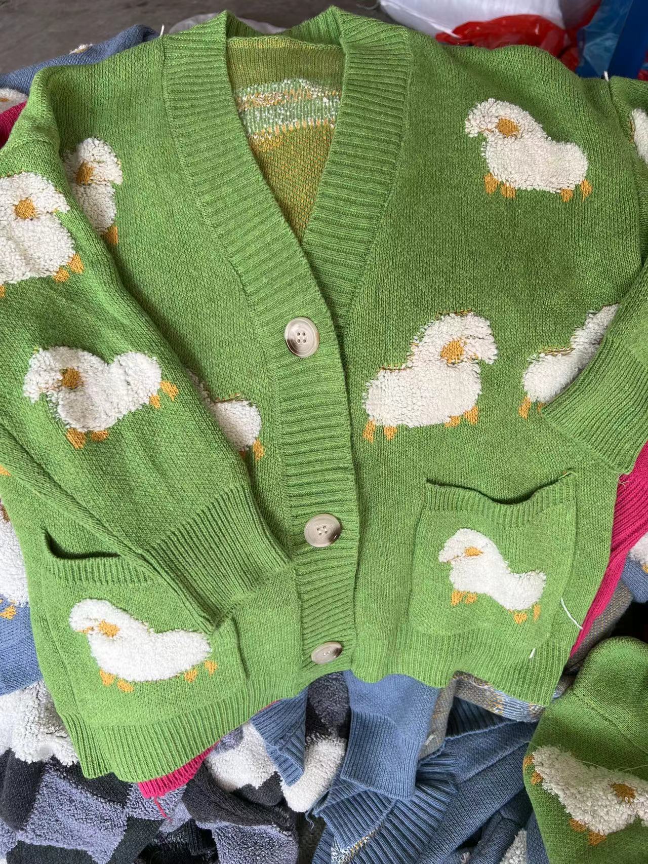 Cardigan en maille pour femme avec motif mouton fantaisie et poches Berg-Feldt