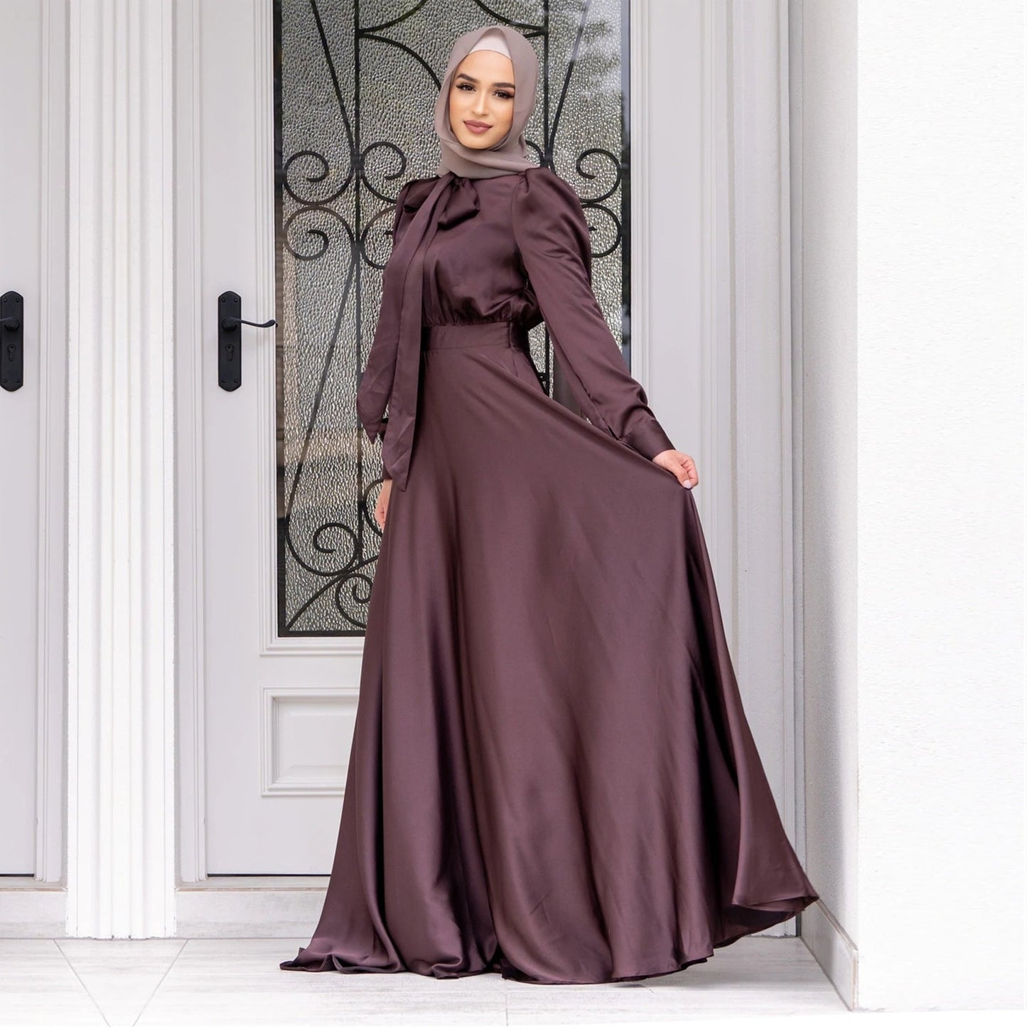Robe longue pour femme à manches fluides et élégante ceinture Berg-Feldt