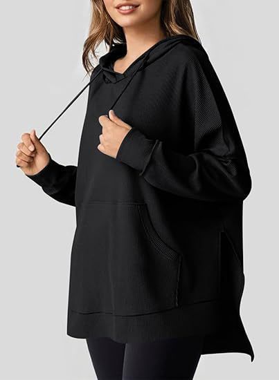 Grand sweat à capuche pour femme avec poches et matière structurée de qualité supérieure de berg-feldt