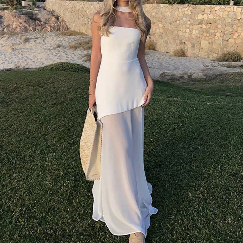 Robe de soirée élégante et sans bretelles de berg-feldt, avec une fente haute et un tissu fluide