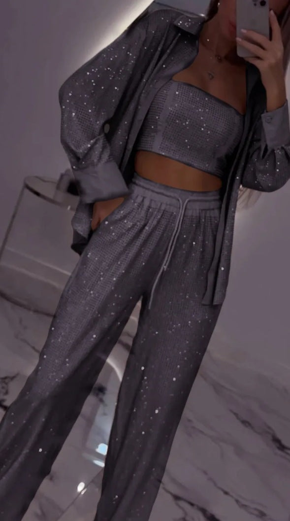 Loungewear Set for Women: Glittery Top & Elastic Trousers by berg-feldt