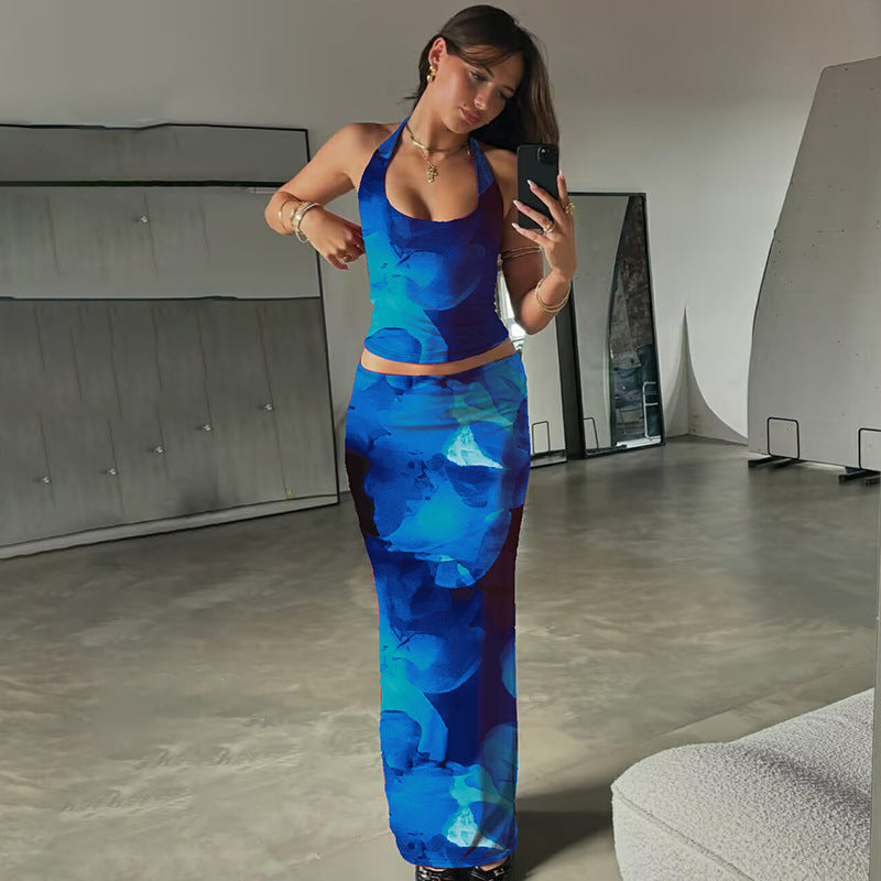 Schickes Maxikleid für Damen mit floralem Muster und Halterneck von berg-feldt