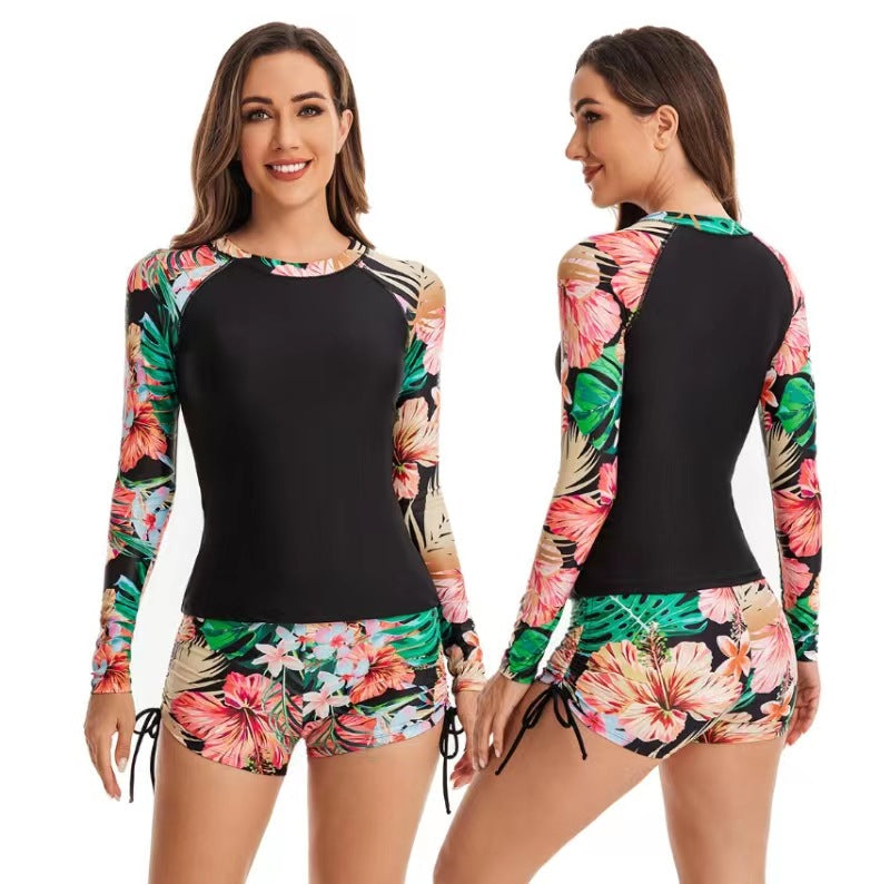 Langarm-Badeoberteil mit Blumenmuster und Shorts von berg-feldt für Damen