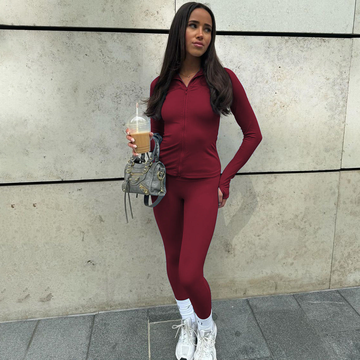 Ensemble de sport moulant pour femme avec fermeture éclair de berg-feldt