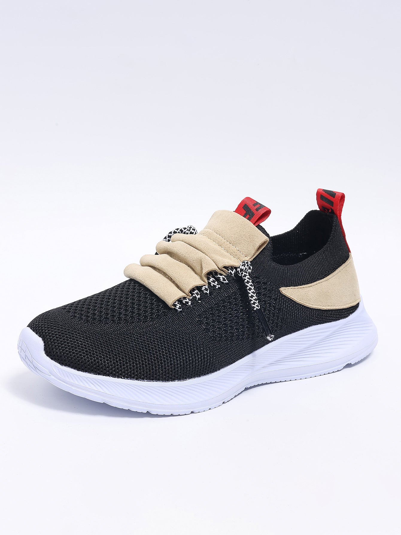 Sportliche Damensneakers mit elastischem Schaft und rutschfester Sohle von berg-feldt