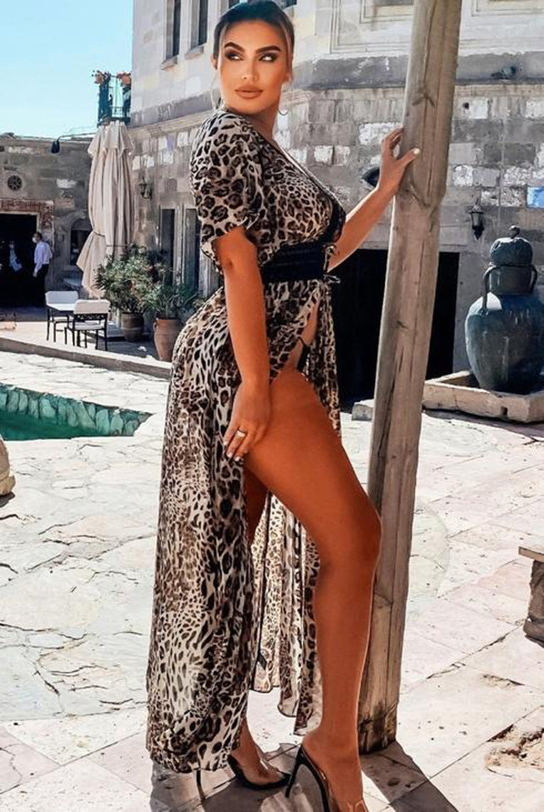 Elegantes Maxikleid mit Animal-Print und hohem Schlitz von berg-feldt
 - berg-feldt