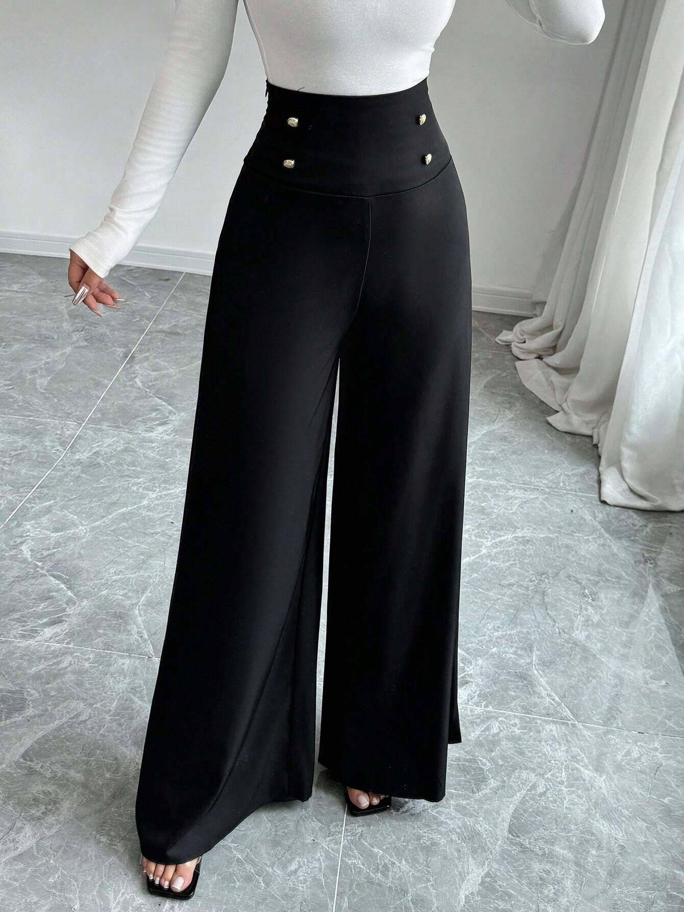 Pantalon large taille haute femme avec boutons décoratifs Berg-Feldt