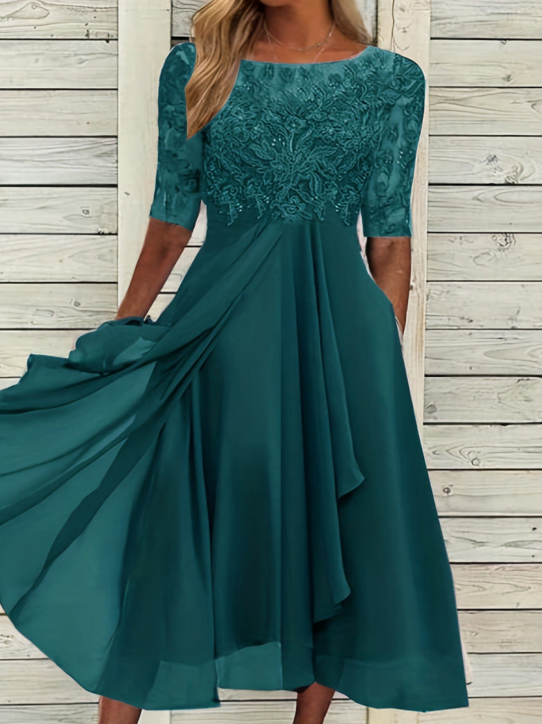 Elegantes Abendkleid für Damen mit Stickerei und fließendem Rock von berg-feldt