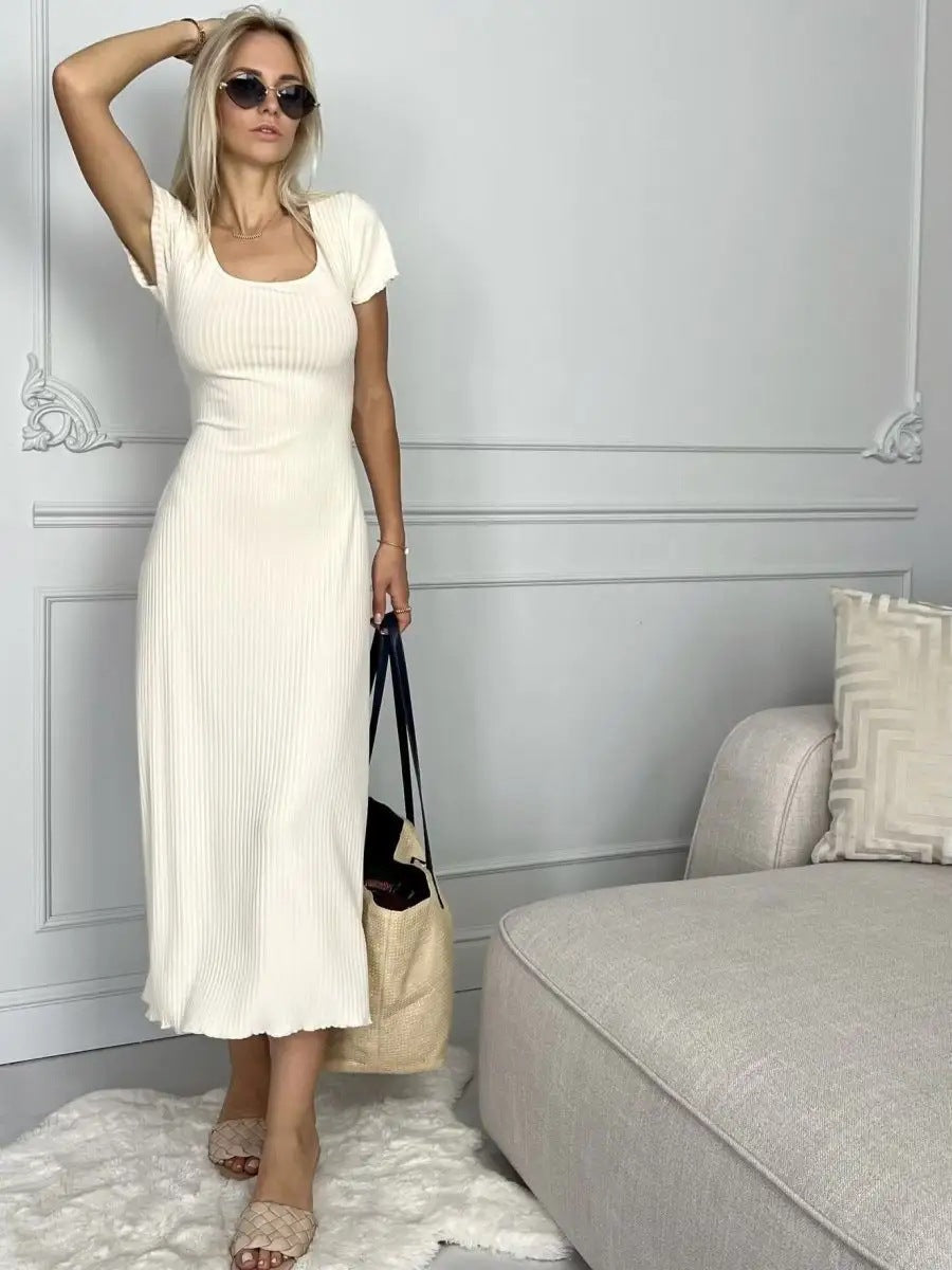 Robe midi élégante côtelée à manches bouffantes pour femme par berg-feldt