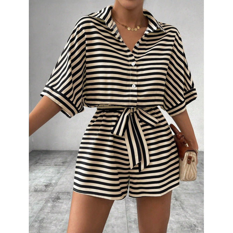 Ensemble pour femme Berg-Feldt : Chemise ample et short à rayures