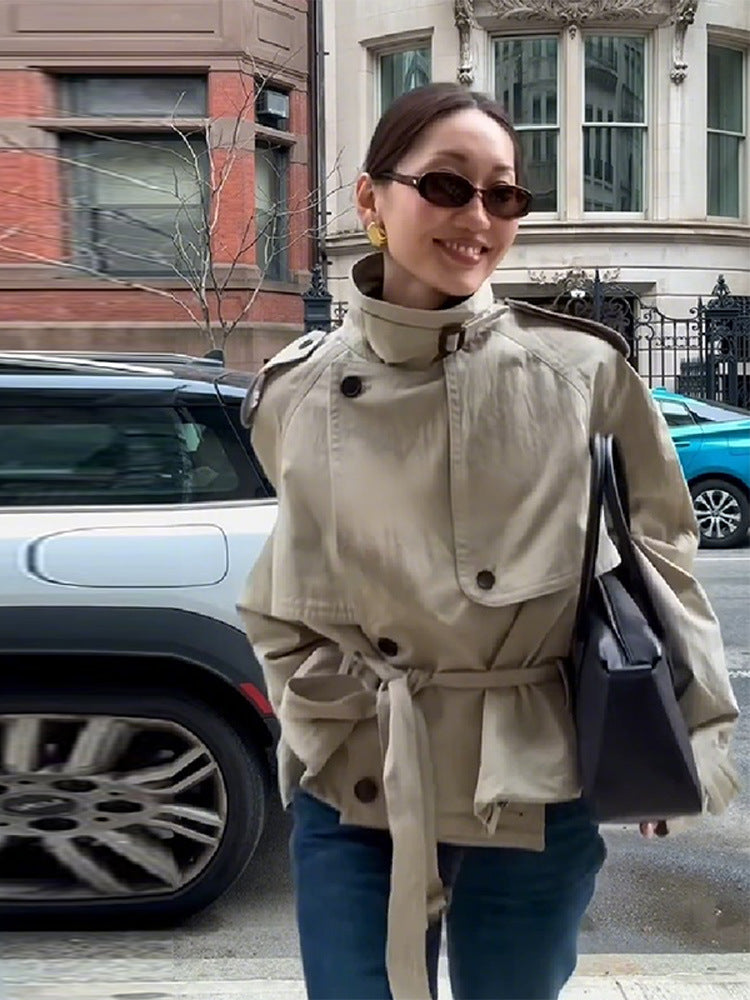 Veste courte pour femme tendance avec col montant et ceinture à la taille Berg-Feldt