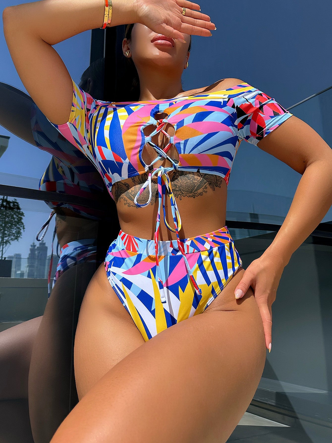 Haut et bas de bikini modernes pour femme, avec motif original et design tendance, signés berg-feldt
