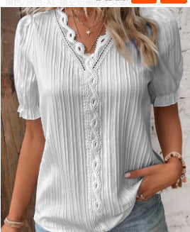 Chemise femme tendance avec texture et éléments romantiques en dentelle de berg-feldt