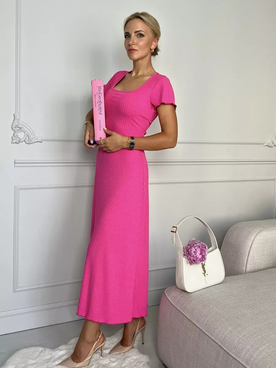 Robe midi élégante côtelée à manches bouffantes pour femme par berg-feldt