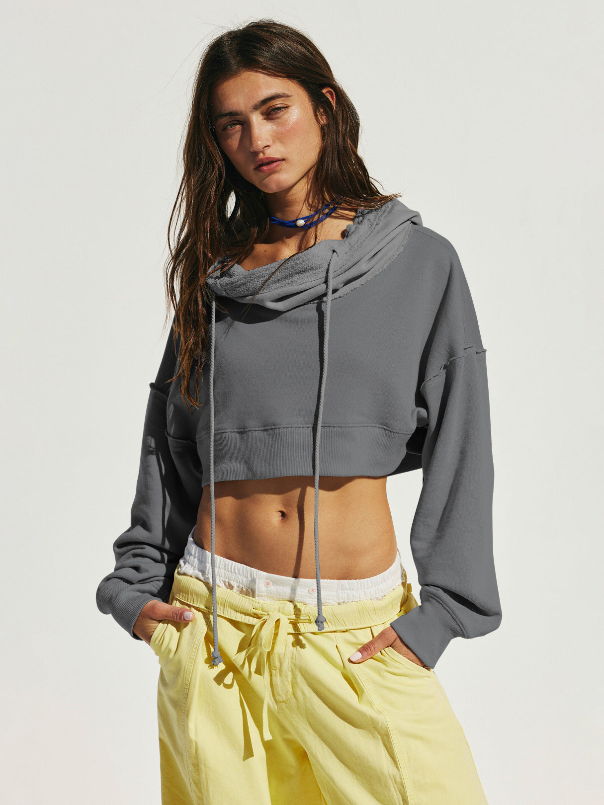 Sweat-shirt court décontracté pour femme avec poche kangourou Berg-Feldt
