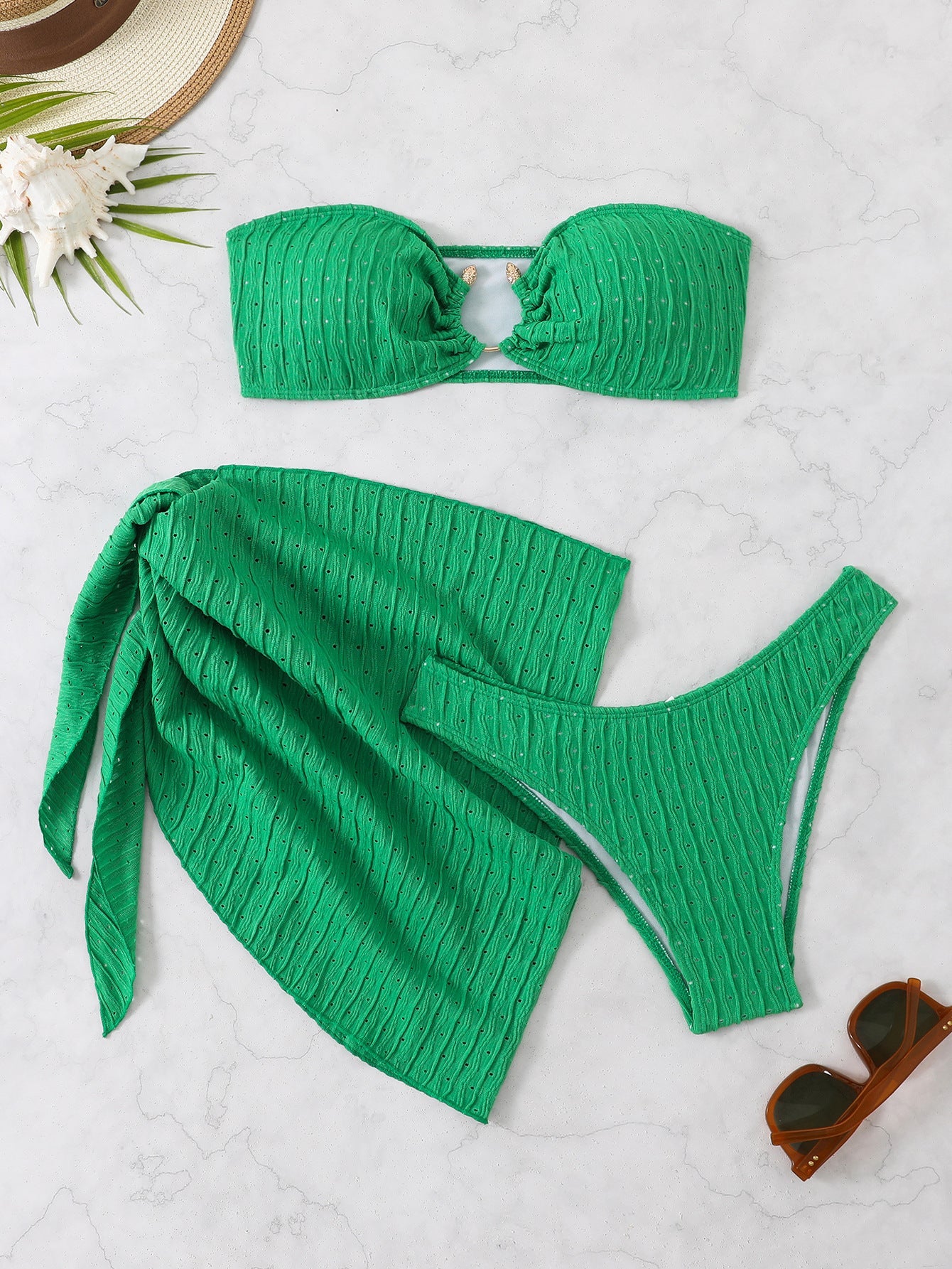 Ensemble bikini avec paréo robe portefeuille de berg-feldt